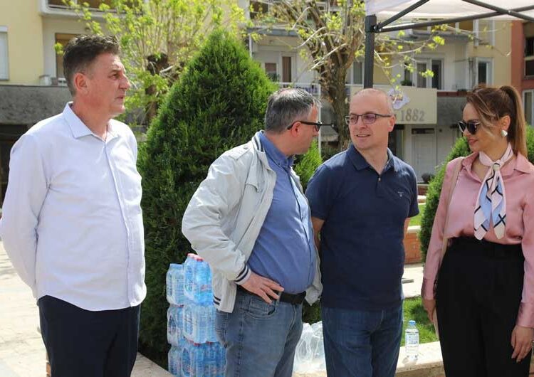 Во пресрет на Светскиот ден на здравјето, ВМРО-ДПМНЕ организираше пункт за здравствени консултации