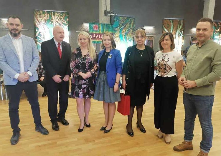 Во Полска отворена изложбата „Средба“ на Љупка Галазка Василев и Агниешка Цецилија Казала