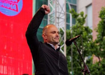 Филипче: Плати и до 180.000 денари во здравството