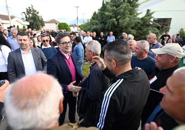 Стево Пендаровски имаше средби со жители на Ново Село, Босилово и Василево