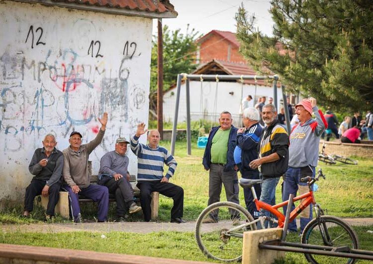 Стево Пендаровски имаше средби со жители на Ново Село, Босилово и Василево