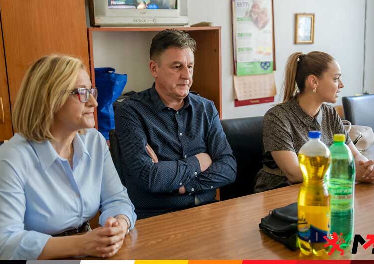 Кандидатите за пратеници од ВМРО-ДПМНЕ во посета на Здружението за глуви и наглуви лица и Здружението на слепи лица во Струмица