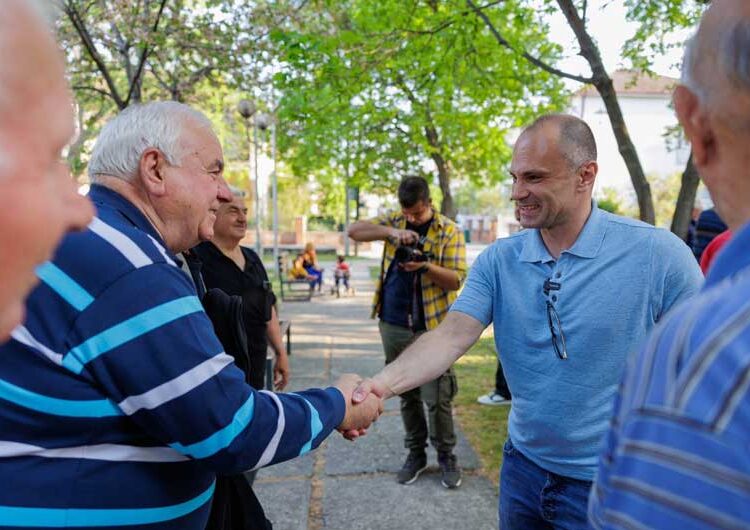 Венко Филипче од Кавадарци: Се среќавам со преку 200 луѓе дневно, лице в лице се гради довербата