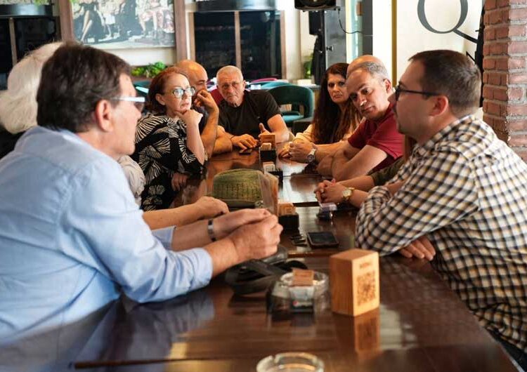 Предизборни активности на ВМРО-ДПМНЕ: Средби со културни работници и со жители на Сачево и Добрејци