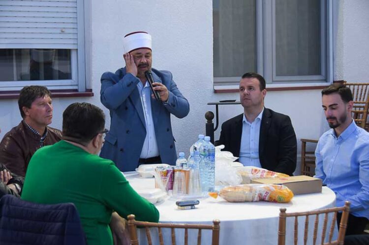 И годинава „Комуналец“ организираше Ифтарска вечера за вработени во комуналното претпријатие