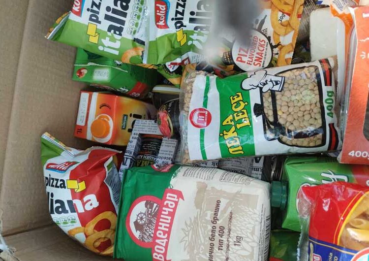 Голема хуманост на струмичани на првиот ден од хуманитарната акција на Здружението „Вера“