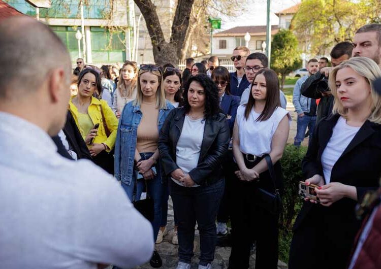 Д-р Филипче до младите во Прилеп: Борете се за тоа што заслужувате, никој нема да ви го даде на тацна