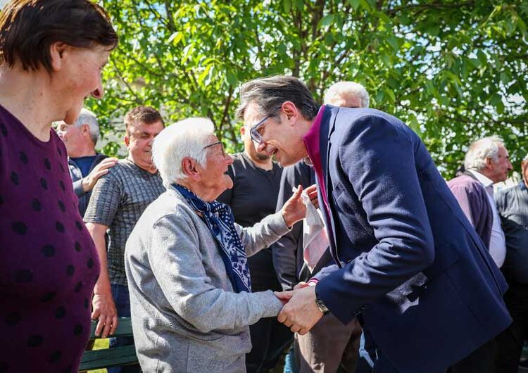 Стево Пендаровски имаше средби со жители на Ново Село, Босилово и Василево