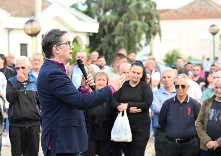 Стево Пендаровски имаше средби со жители на Ново Село, Босилово и Василево