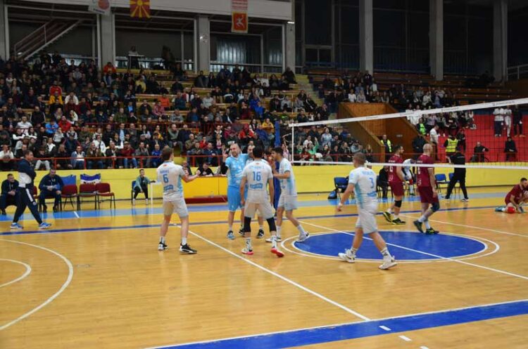 Струмичките одбојкари во третата пресметка со Штип УГД се на чекор до освојување на Шампионската титула