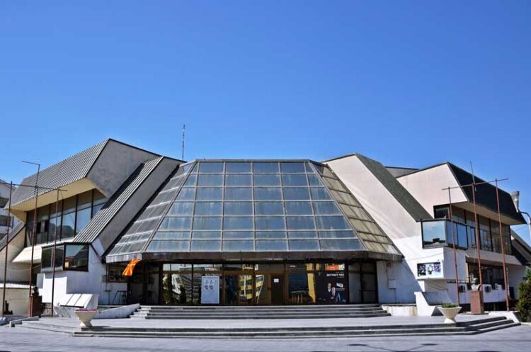 Со премиера и изложба на 19 април одбележување – 75 години Струмички театар