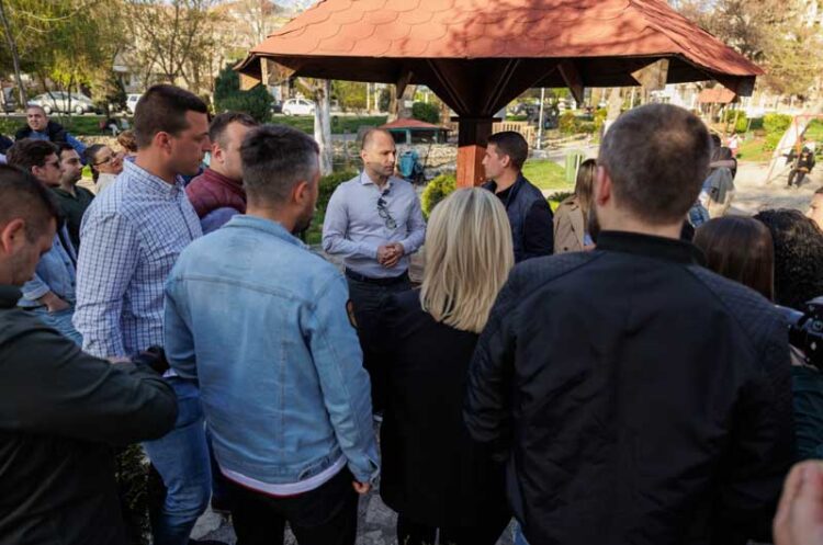 Филипче: Гаранцијата за млади ќе ја отвориме за 35.000 млади, ја решаваме невработеноста