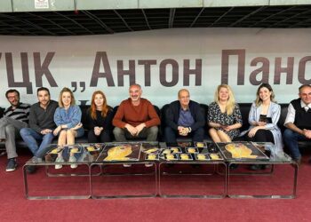 Струмичките актери ја најавија премиерата на претставата „Црна дупка“, а по повод големиот јубилеј – 75 години постоење на Струмичкиот театар