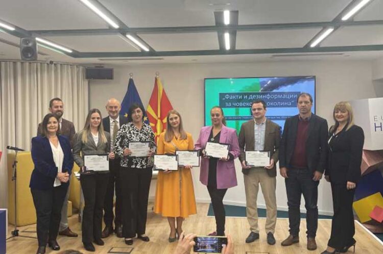 Струмичанката Сузана Мицева и Александар Методијев добитници на наградата за најдобра новинарска сторија што ги доделува СЕММ