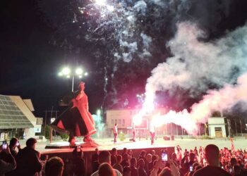 ВМРО-ДПМНЕ на плоштадот во Струмица ја слави победата на Гордана Силјановска Давкова