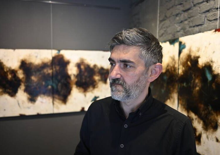 Во престижната софиска галерија [a]cube contemporary поставена изложбата „Реминисценции“ на Марјан Ѕингаров