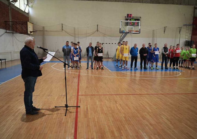 Во Струмица екипите на „Никола Карев“ од Скопје и „Ѓорче Петров“ од Крива Паланка се победници на Државното првенство во кошарка