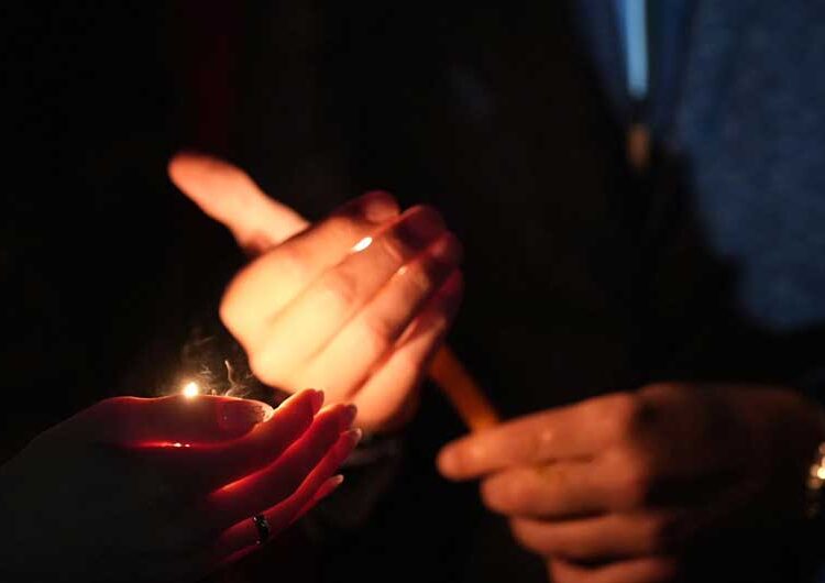 Веста за Христовото воскресение на полноќ во Струмица ја соопшти Епископот Јаков