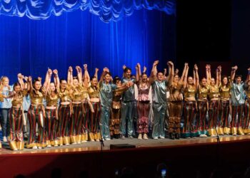 Премиерна изведба на мјузикл претставата „МАММА МИА“ на средношколците од „Димитар Влахов“