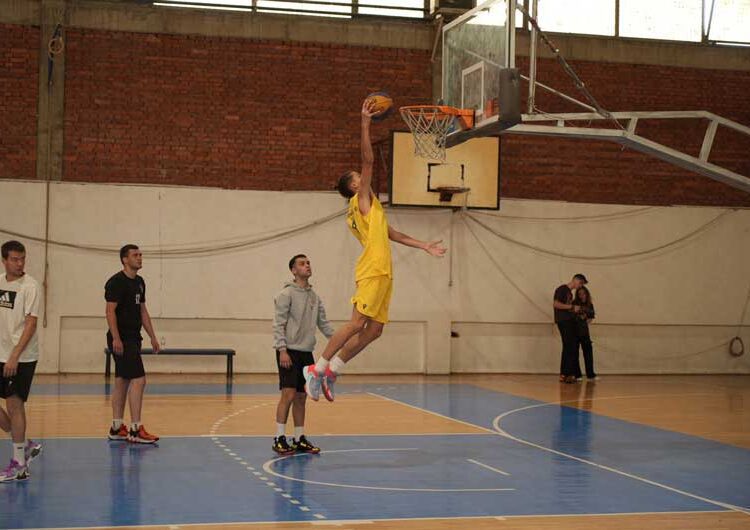 Во Струмица екипите на „Никола Карев“ од Скопје и „Ѓорче Петров“ од Крива Паланка се победници на Државното првенство во кошарка