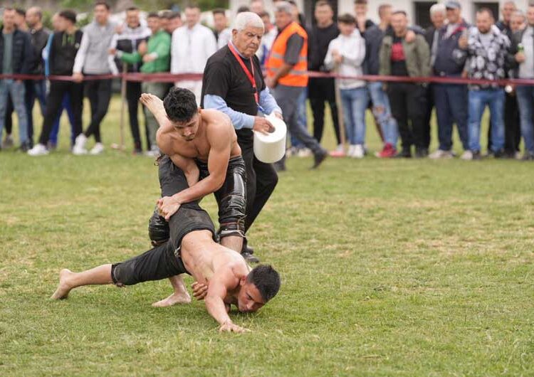 Повеќе од 100 години струмичкото село Куклиш ја чува традицијата на борачите пеливани