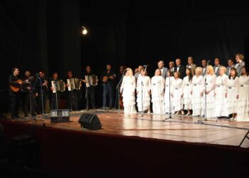 Традицијата продолжува како што продолжува и желбата за староградската песна – Фестивал „Под кулите на Струмица 2024“