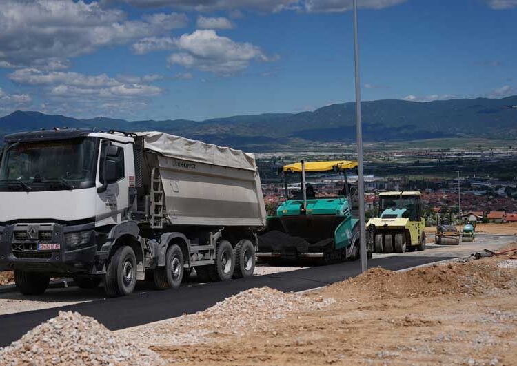 При крај се градежните работи од првата фаза во Социјалната населба – Костадинов изврши увид на досегашните активности