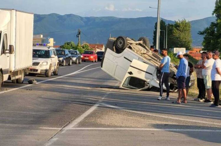 Сообраќајка меѓу три возила на патот Струмица – Радовиш кај раскрсницата кон Градашорци