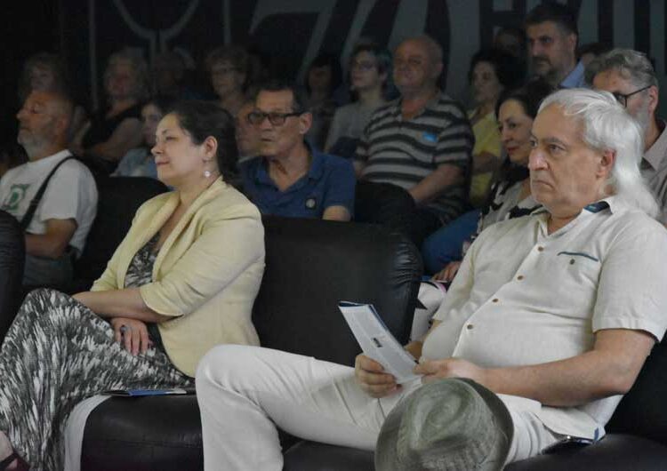 Долготрајни аплаузи за „Амаросо“ од Србија – струмичани уживаа во прекрасните звуци од гудачките инструменти на дамите