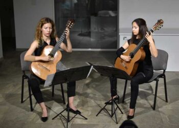 Цветелина Брешкова и Божидара Трохарова со концерт на познати дела во класичната музика