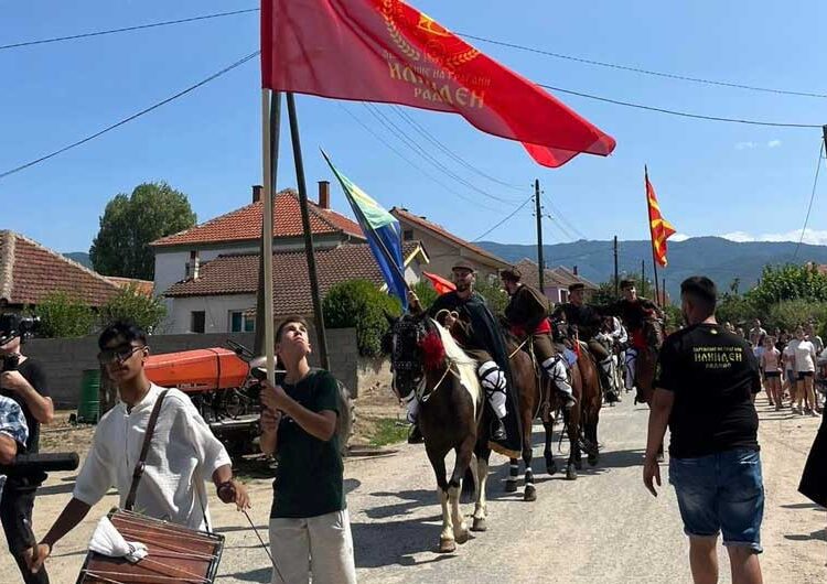 Радовската Коњаница по трет пат до славното Крушево – утрово го почнаа Илинденскиот марш