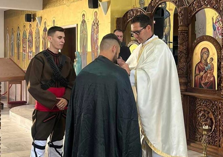 Радовската Коњаница по трет пат до славното Крушево – утрово го почнаа Илинденскиот марш