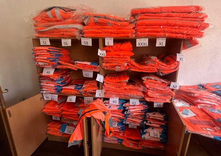 Нашинците од Швајцарија обезбедија специјална работна облека за вработените во ЈКП „Огражден“ Босилово