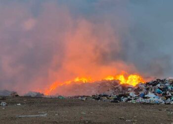 Гореше депонијата кај Ново Село – интервенираа струмичките пожарникари