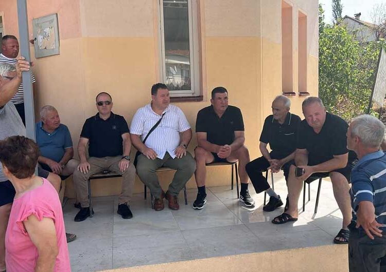 Во Штука отворена Школа за изучување на традиционални македонски музички инструменти