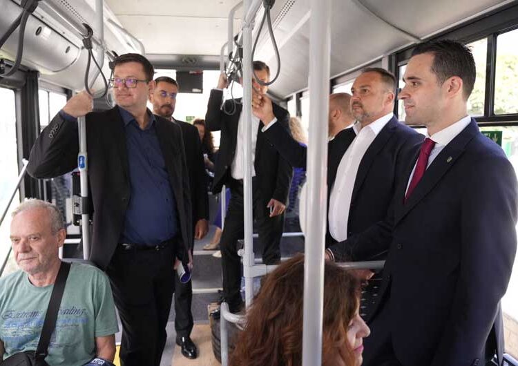 „Качете се во електричните автобуси“ – Општина Струмица воведе јавен градски превоз