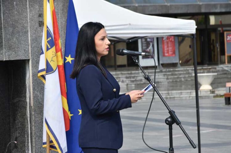 Магеровска Паликарова: Нека 8-ми Септември биде причина да се потсетиме дека сме го добиле тоа што го заслужуваме