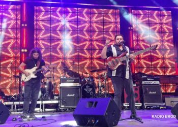 Иван Кукиќ со неговиот бенд настапи на „Славонија фест 2024“ – овации и аплаузи за момците од Струмица