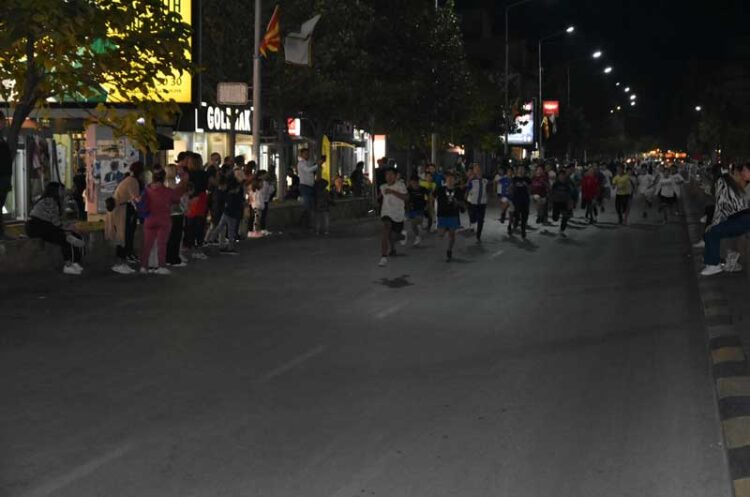 Во Струмица се одржаа традиционалните Ноќни крос трки со над 50-годишна традиција