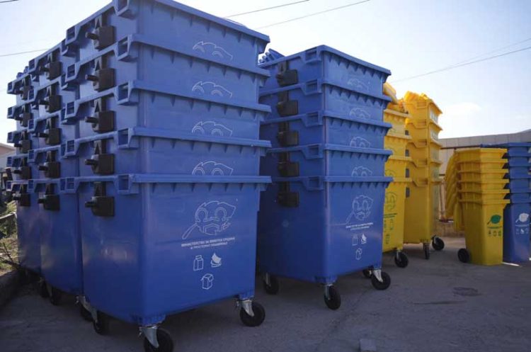 Над 1200 нови канти за домаќинствата во Струмица како „трета канта“ за селектирање на отпад