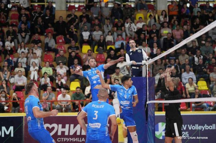Убедлива победа на одбојкарите на „Струмица“ против унгарската екипа „Фино Капошвар“