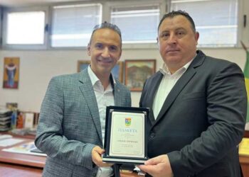 Македонскиот виртуоз на пијано Симон Трпчески – почесен граѓанин на општина Босилово