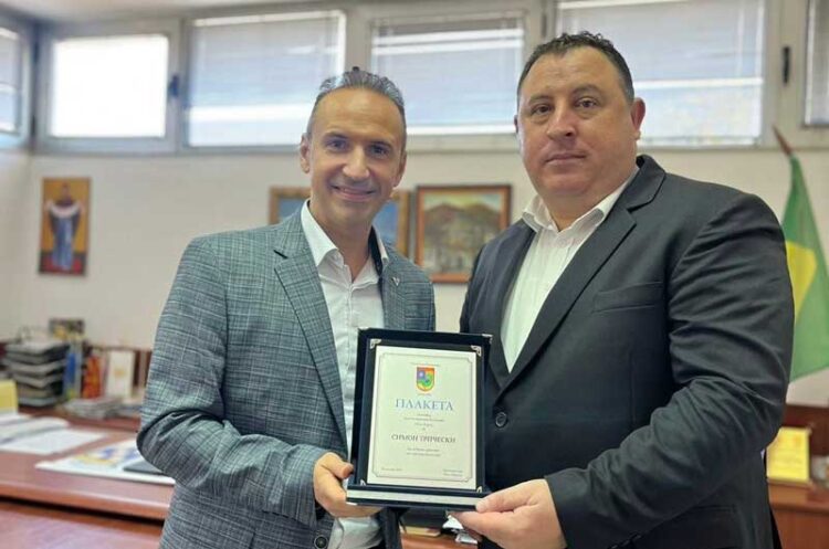 Македонскиот виртуоз на пијано Симон Трпчески – почесен граѓанин на општина Босилово