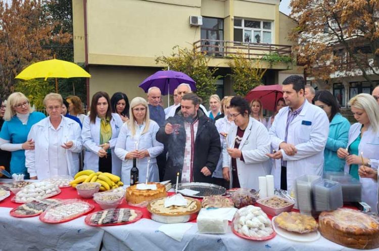 Лекарите од ЈЗУ „Општа Болница“ Струмица го одбележаа празникот на вечните лекари Св. Козма и Дамјан