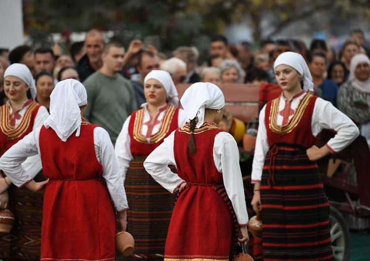 Премиерот Христијан Мицкоски беше во Градашорци на традиционалната манифестација „Празијада 2024“