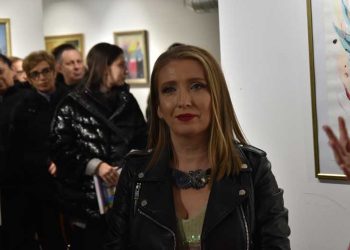 Љупка Галазка Василев пред своите сограѓани претстави 40 слики преку изложбата „Лирски трепети“