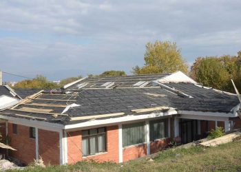 „Комуналец“ почна со реконструкција на кровот на Градската капела