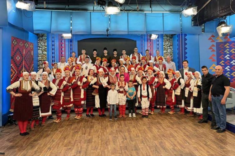 Во недела играорците на КУД „Браќа Минкови“ во Куклиш со Годишен концерт и ги повикаа граѓаните да ги видат новите кореографиии