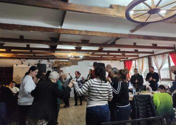 Традиционален Божиќен ручок во Етно ресторанот „Кај Виктор“ во Босилово