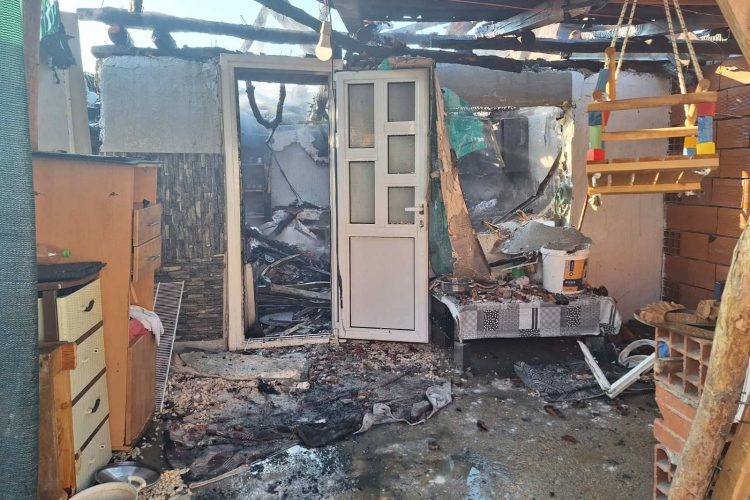 Пожар во куќа во Василево